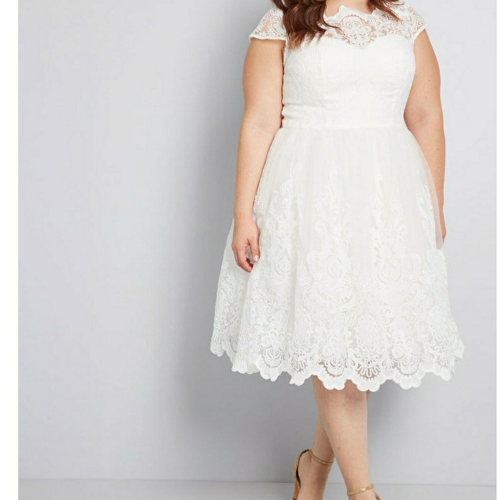 Plus Size 22 Tea Length Wedding dress NWOT